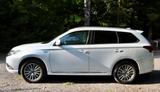 Mitsubishi Plug-in Hybrid Outlander 2.4 MIVEC PLUG-IN H... - Mitsubishi Plug-in Hybrid Outlander von privat