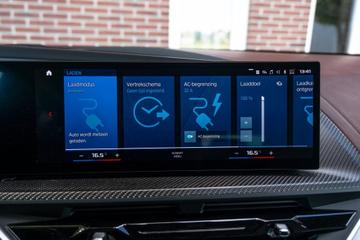 صورة مصغرة 42 لـ 2023 BMW XM