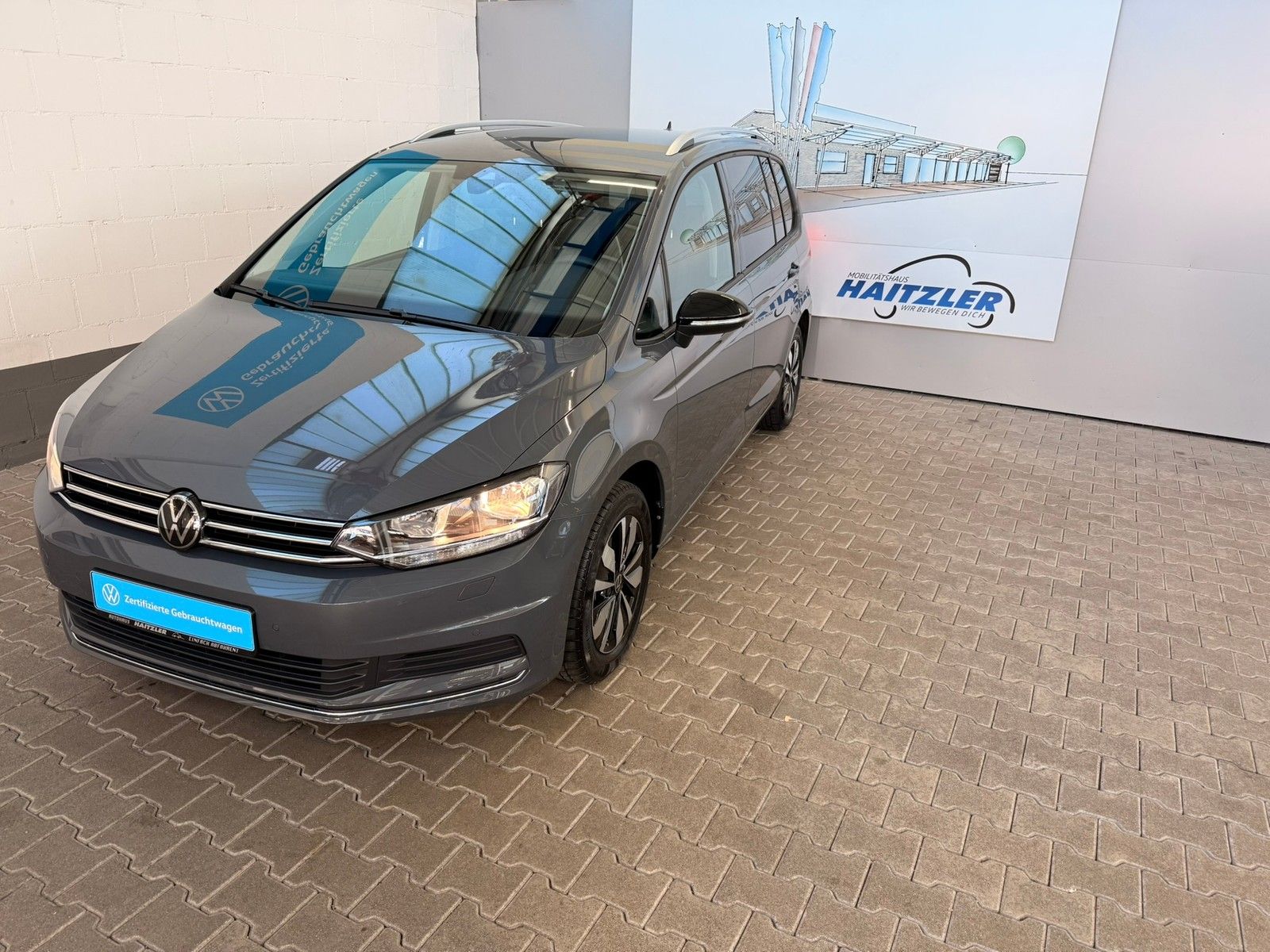 Fahrzeugabbildung Volkswagen Touran Goal 1,5 TSI DSG + ACC + Navigation + AHK