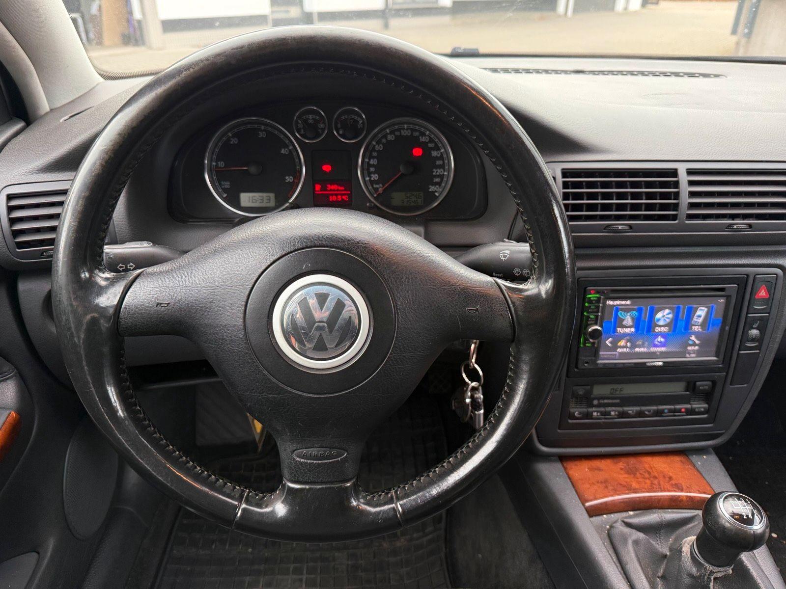Volkswagen Passat 2005 — photo 9