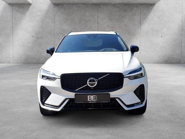 Volvo XC60 B4 (Diesel) Plus Dark 2WD foto 2