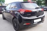 Hyundai i20 1.2 Trend Navi AHK Kamera Sitzheizung Klima - Hyundai i20: Schwarz