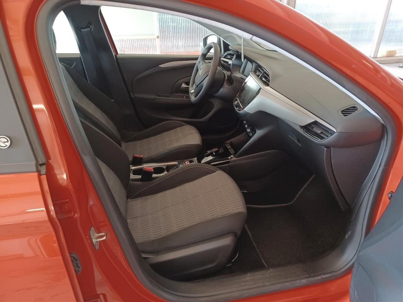 Fahrzeugabbildung Opel Corsa-e F EDITION 7KW NAVI/VIRT/TEMP/DAB/WÄRMEP.