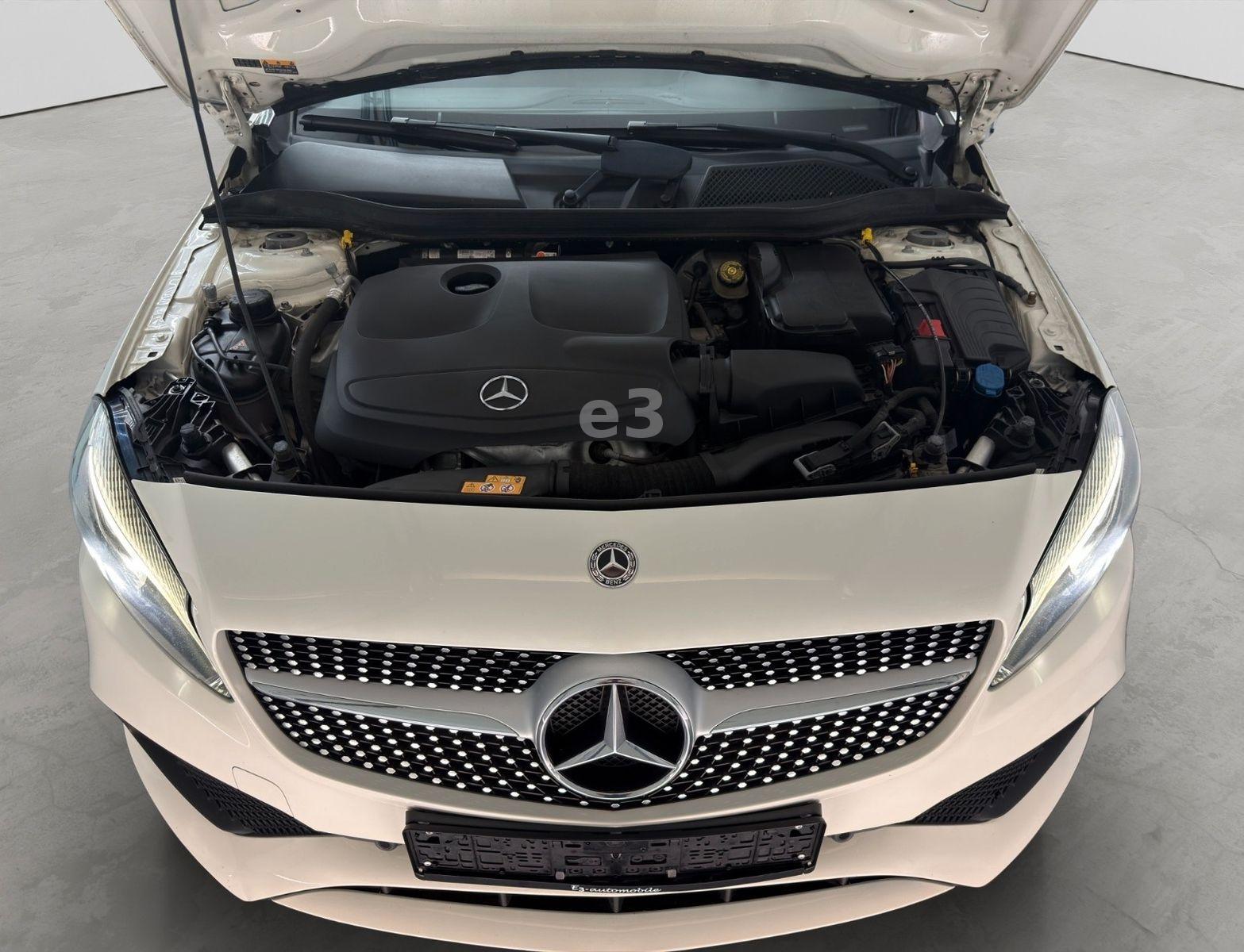 Mercedes-Benz A 250 AMG Sport (Line);KAMERA;SCHIEBEDACH;NAVI