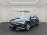 Skoda Superb IV COMBI AMBITION 1.4 TSI/DSG/AHK/PANO/17 - mit Hybrid-Antrieb: Braun, Kombi