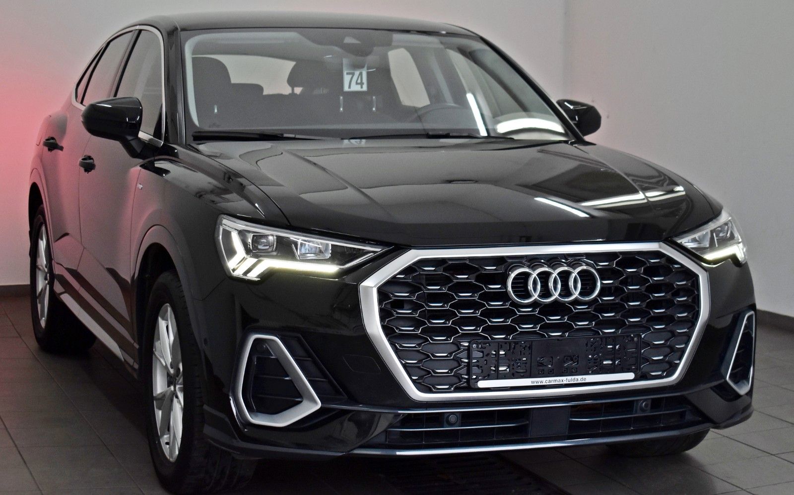 Fahrzeugabbildung Audi Q3 Sportback 35 TFSI S line,Navi,LED,Carplay