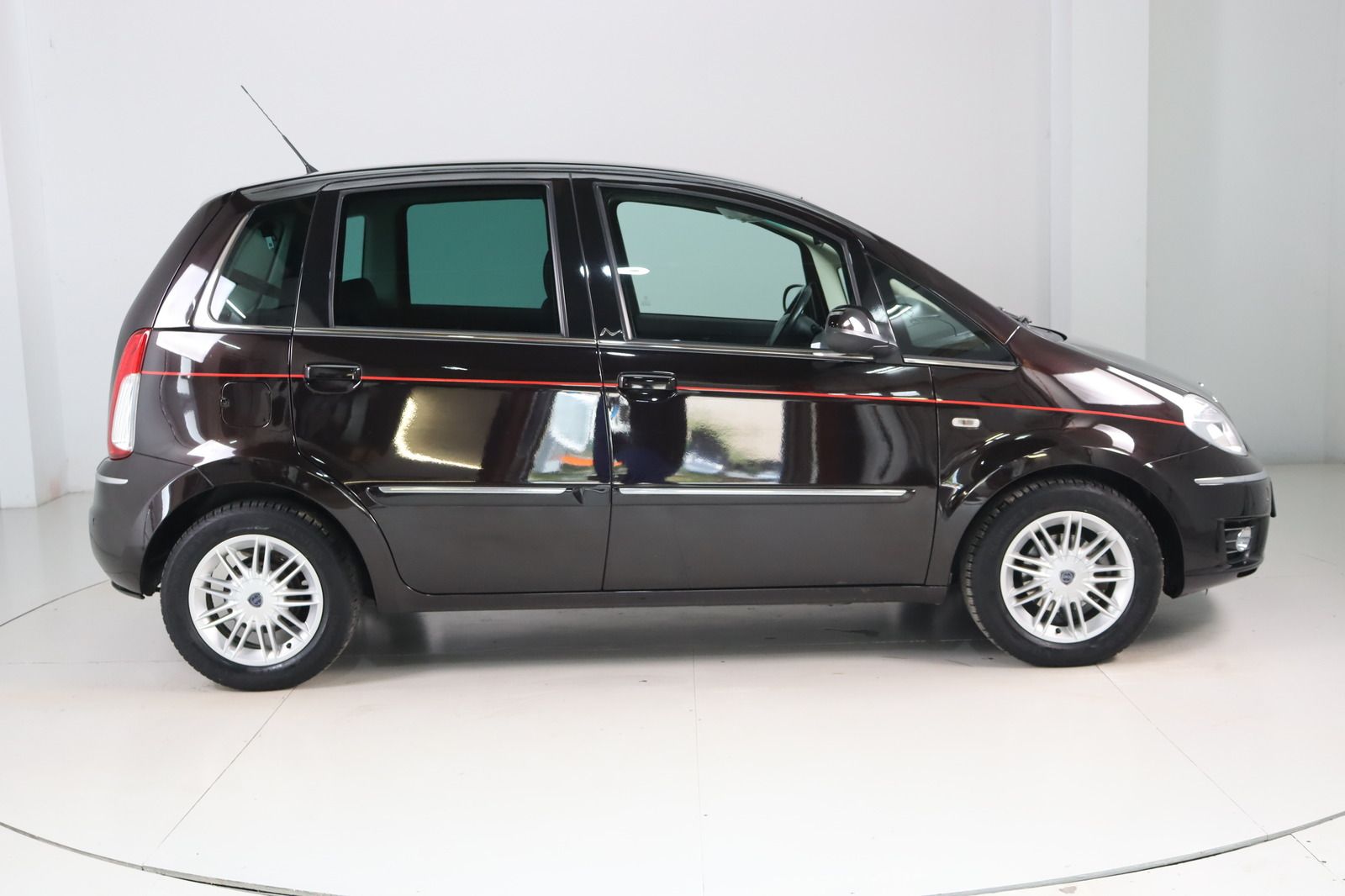 Fahrzeugabbildung Lancia Musa oRo 1.4 16V Edizione