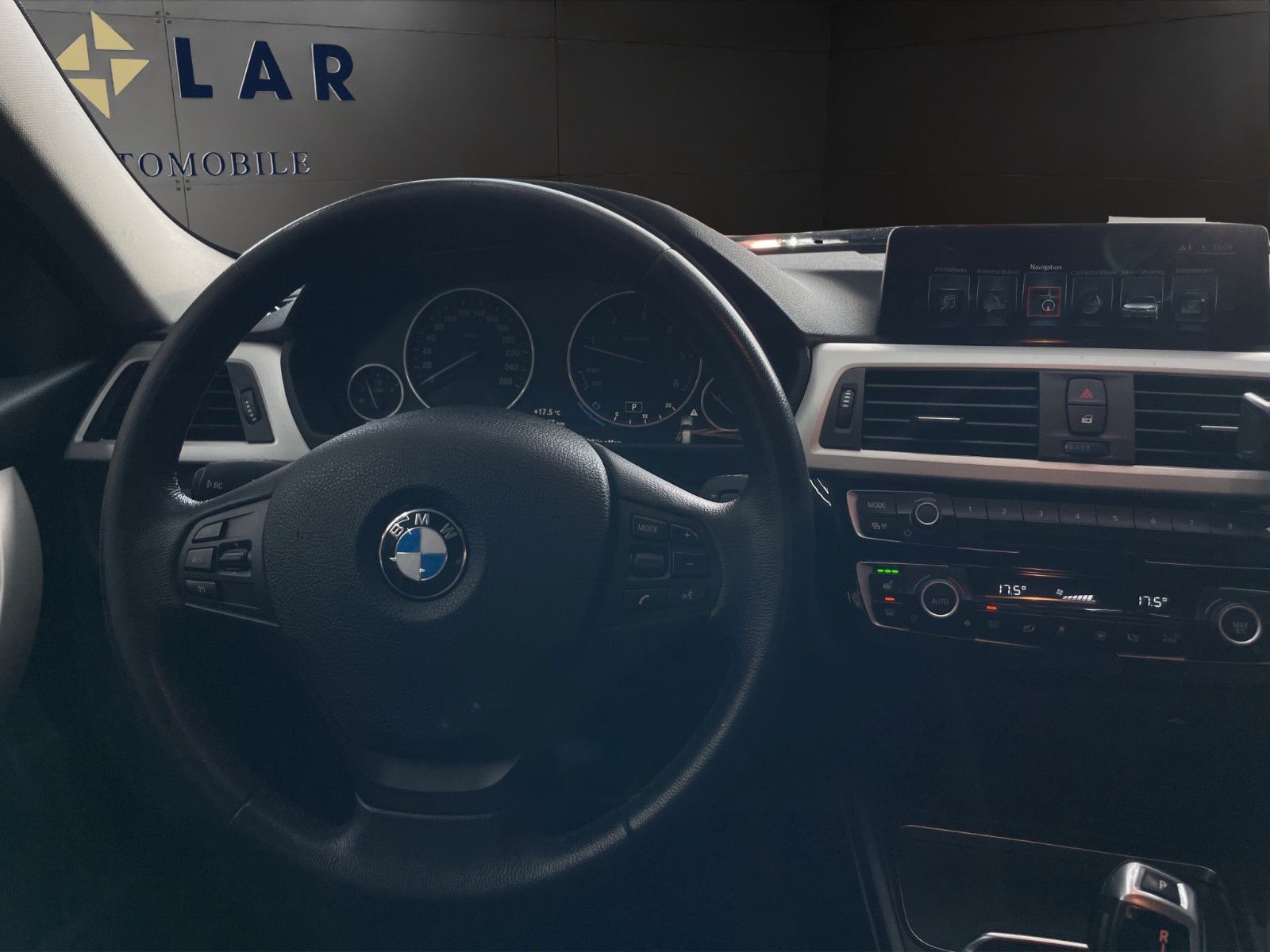 Fahrzeugabbildung BMW 316d Touring*Navi*Kamera*ACC*Sitzheizung*