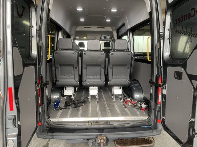 Crafter 9-Sitzer AHK NAVI ACC LED