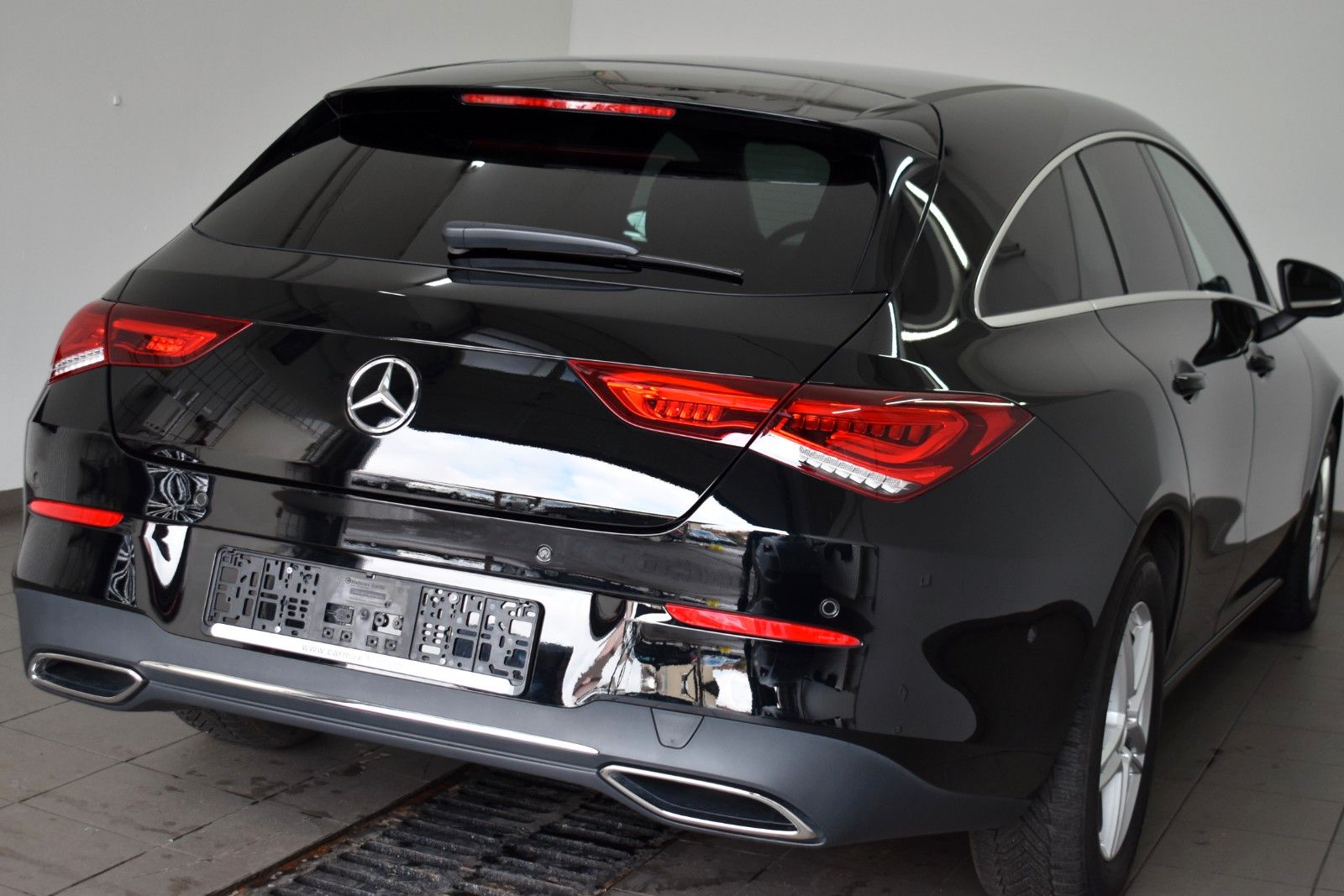 Fahrzeugabbildung Mercedes-Benz CLA 180d SB Leder,Navi,LED,Park-Assistent,Kamera