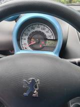 Peugeot 107 Urban Move 70 Urban Move - silberne Peugeot 107