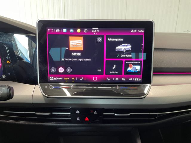 Golf VIII Life 1.5 eTSI DSG LED RFK SHZ ACC
