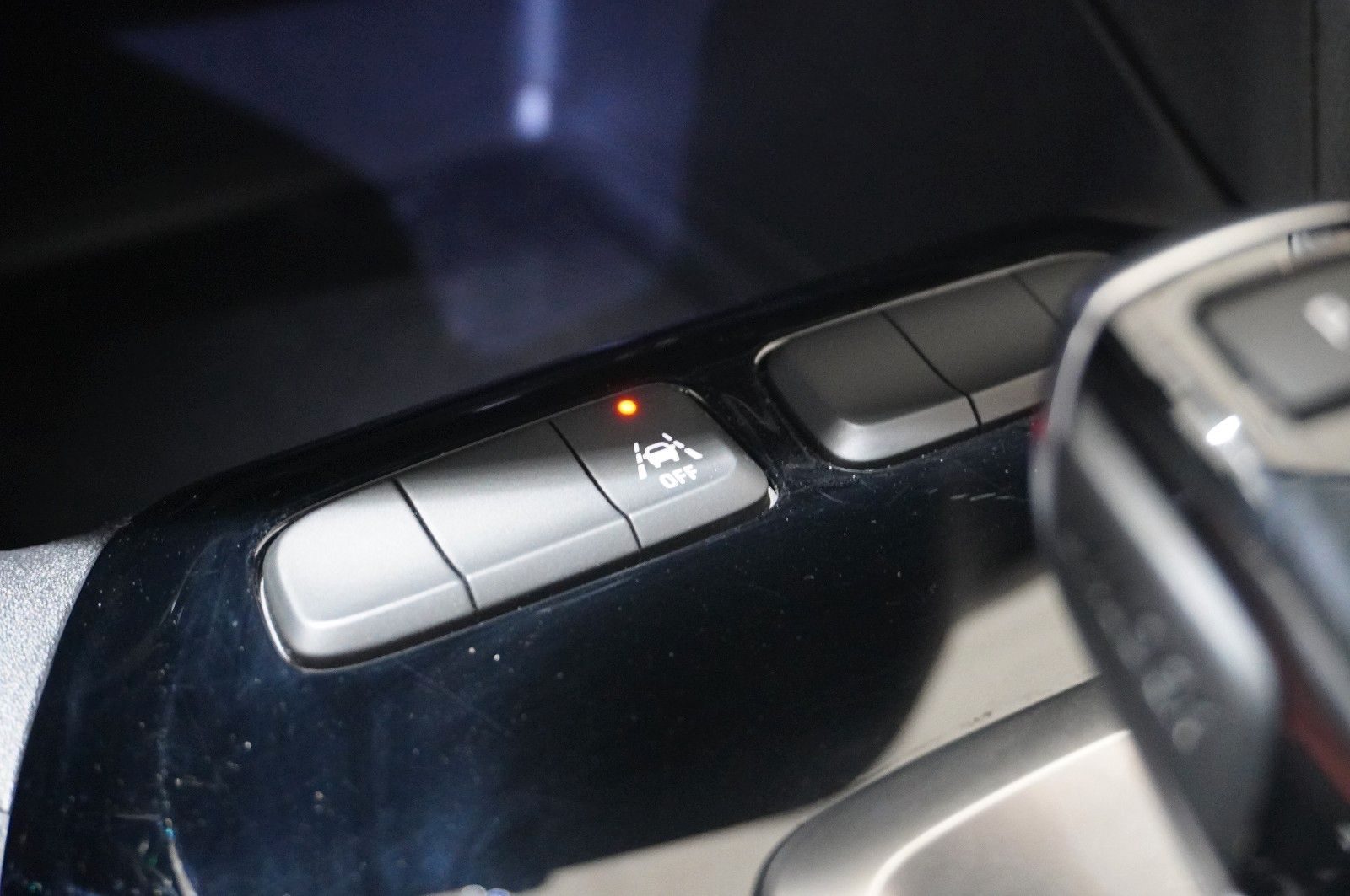 Fahrzeugabbildung Opel Corsa-e  EDITION 50kwh/7,4KW/KLIMA/ALLWETTER