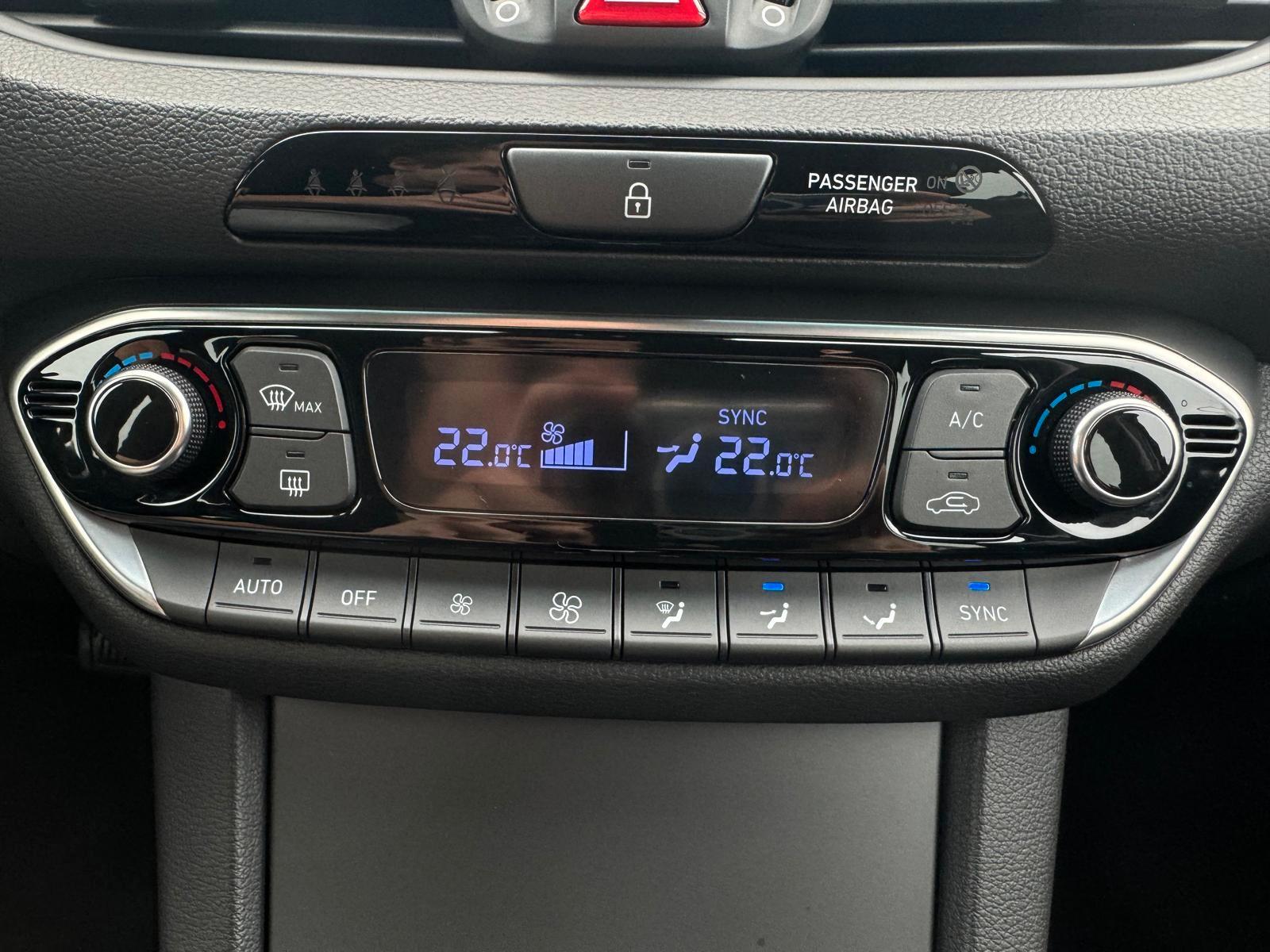 Hyundai i30 cw Premium AUTOMATIK°ACC°NAVI°LED°KAMERA