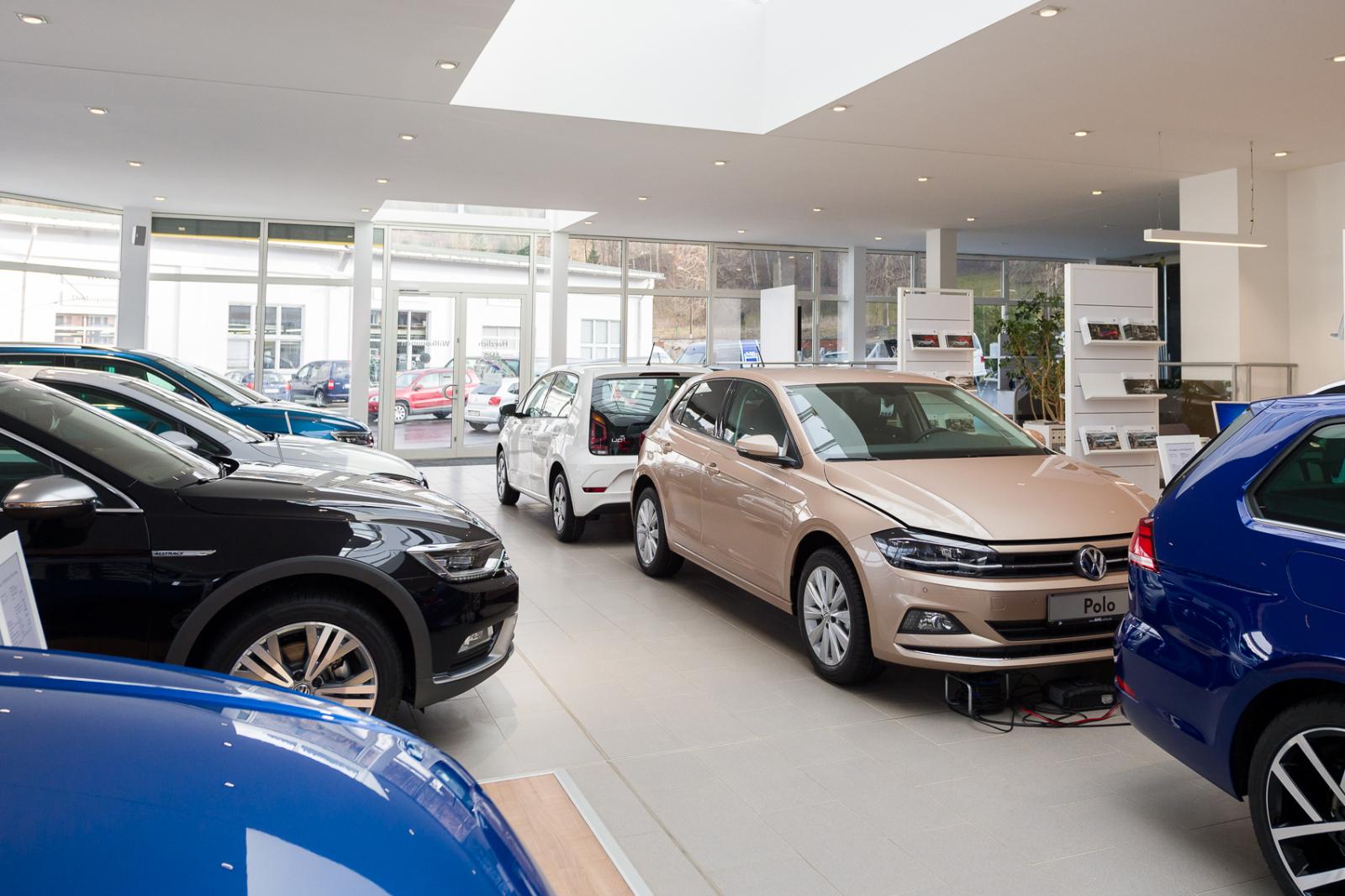 showroom-image-top