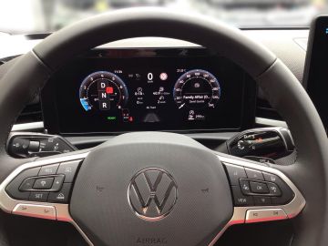 Volkswagen T-Roc - 8