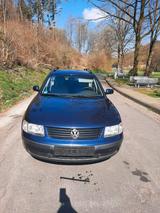 Volkswagen vw Passat Kombi 1.8 automatik  125 ps - Volkswagen Passat aus 1999: Kombi