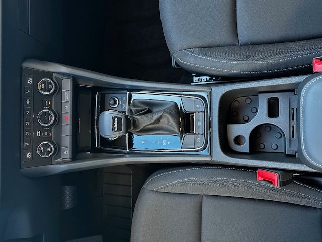 Karoq Selection AHK;LED;PDC;CARPLAYSHZ