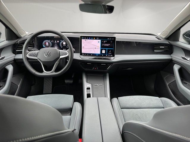Fahrzeugabbildung Volkswagen Passat 1.5eTSI DSG Business LED+ACC+AHK+++