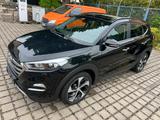 Hyundai Tucson 2.0 Premium/4x4/Panorama/Voll Ausstattung - Hyundai Gebrauchtwagen in Dresden