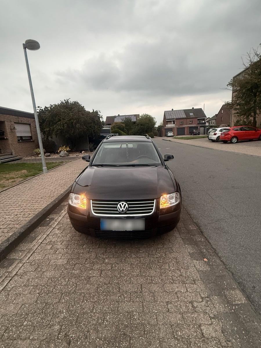 Volkswagen Passat 2005 — салон