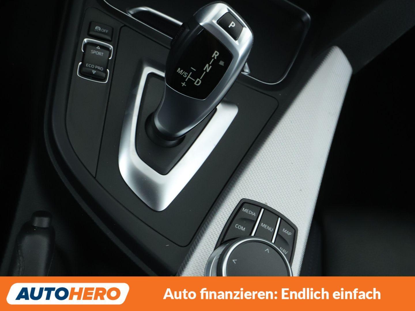 BMW 3er 320i xDrive M Sport Aut.*NAV*LED*TEMPO*PDC*