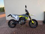 Husqvarna 701 Supermoto - SUPERMOTO