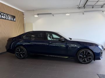 BMW 740 - 4