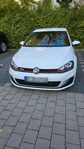 Volkswagen Golf VII GTI