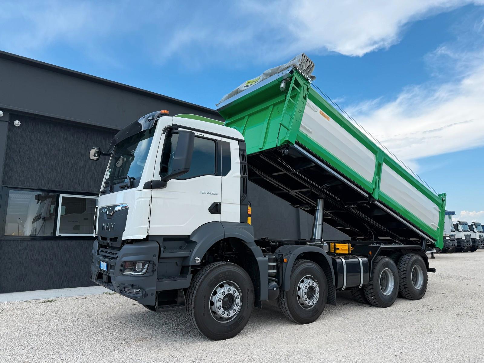 MAN 41.520 TGS 40Ton 8x4 Euro6 KIPPER 18cbm