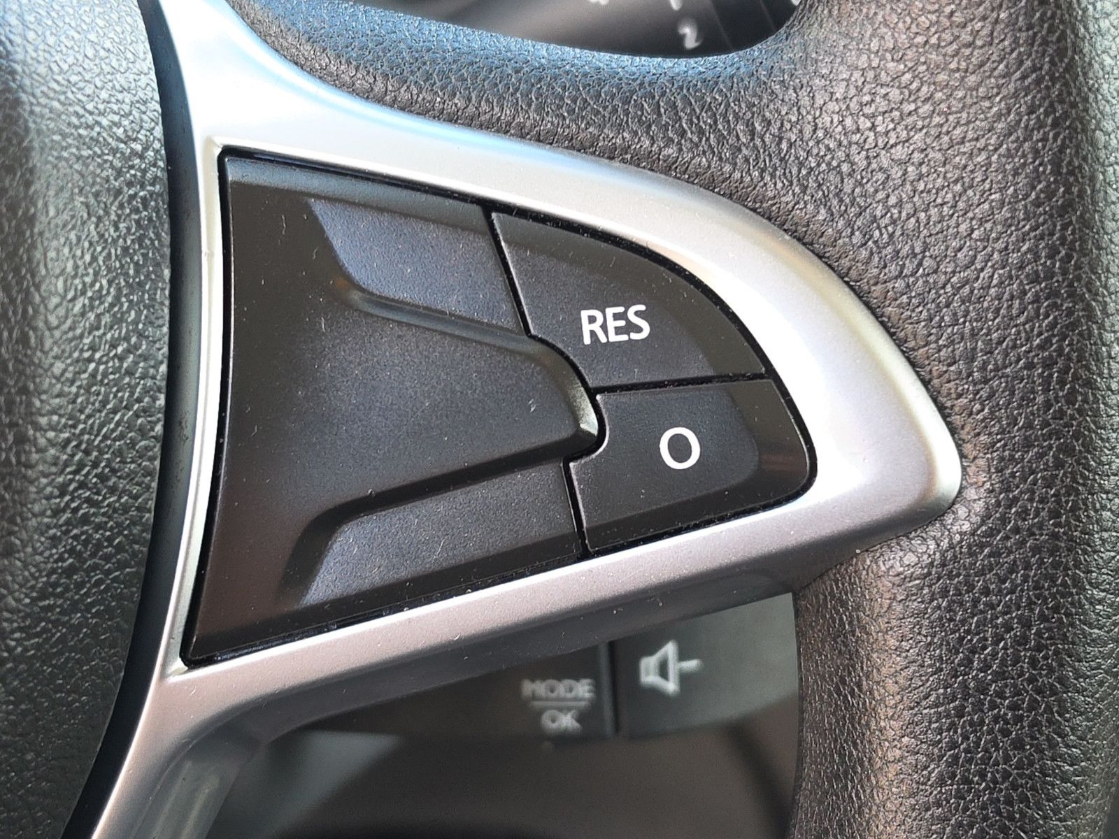 Fahrzeugabbildung Dacia Lodgy Comfort 7x Sitzer Navigation Tempomat