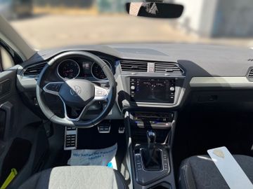 Volkswagen Tiguan - 11