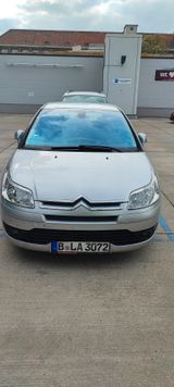 Citroën C4 1.6 16V Confort Autom. Confort - Citroën C4: Confort