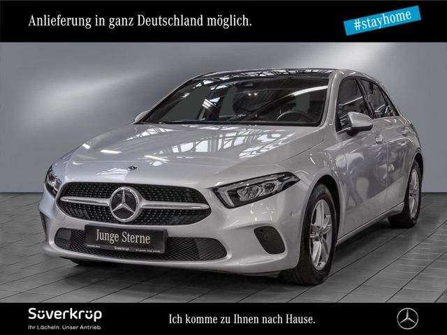 Mercedes-Benz A 180 d Style KAMERA SPUR PANO PDC SHZ