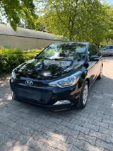 Hyundai i20 1.4 Trend Automatik - Hyundai i20: Hyunda