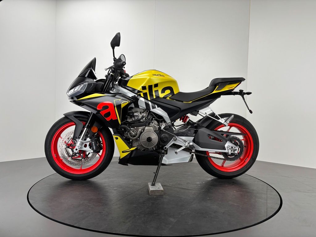 Fahrzeugabbildung Aprilia TUONO 660 *NEUWERTIG *1. HAND