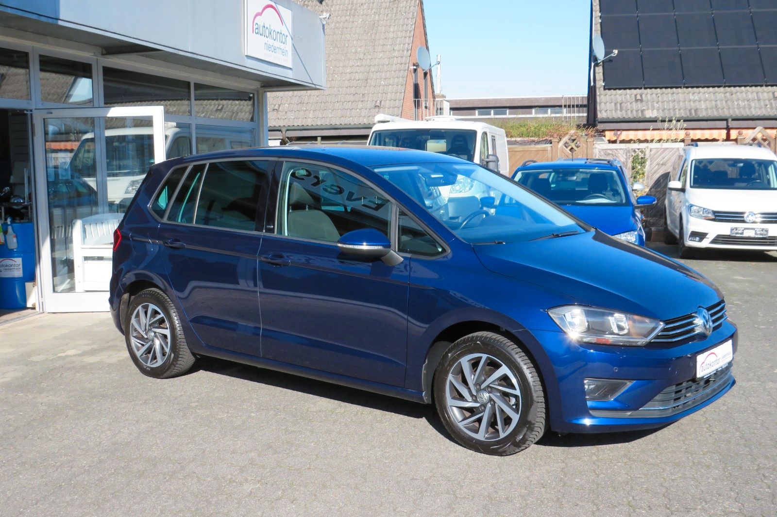 Fahrzeugabbildung Volkswagen Golf Sportsvan DSG SOUND SITZH. PDC ACC AHK