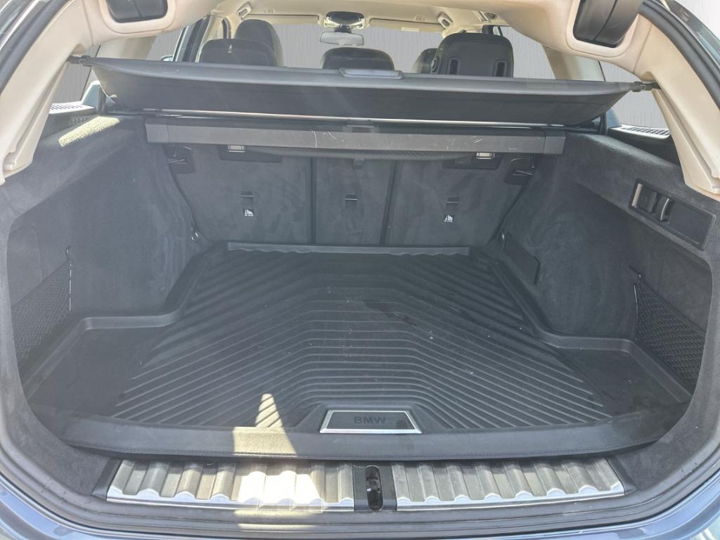 BMW 320 iA Touring SportLine ACC LED SHZ Navi PDCv+h