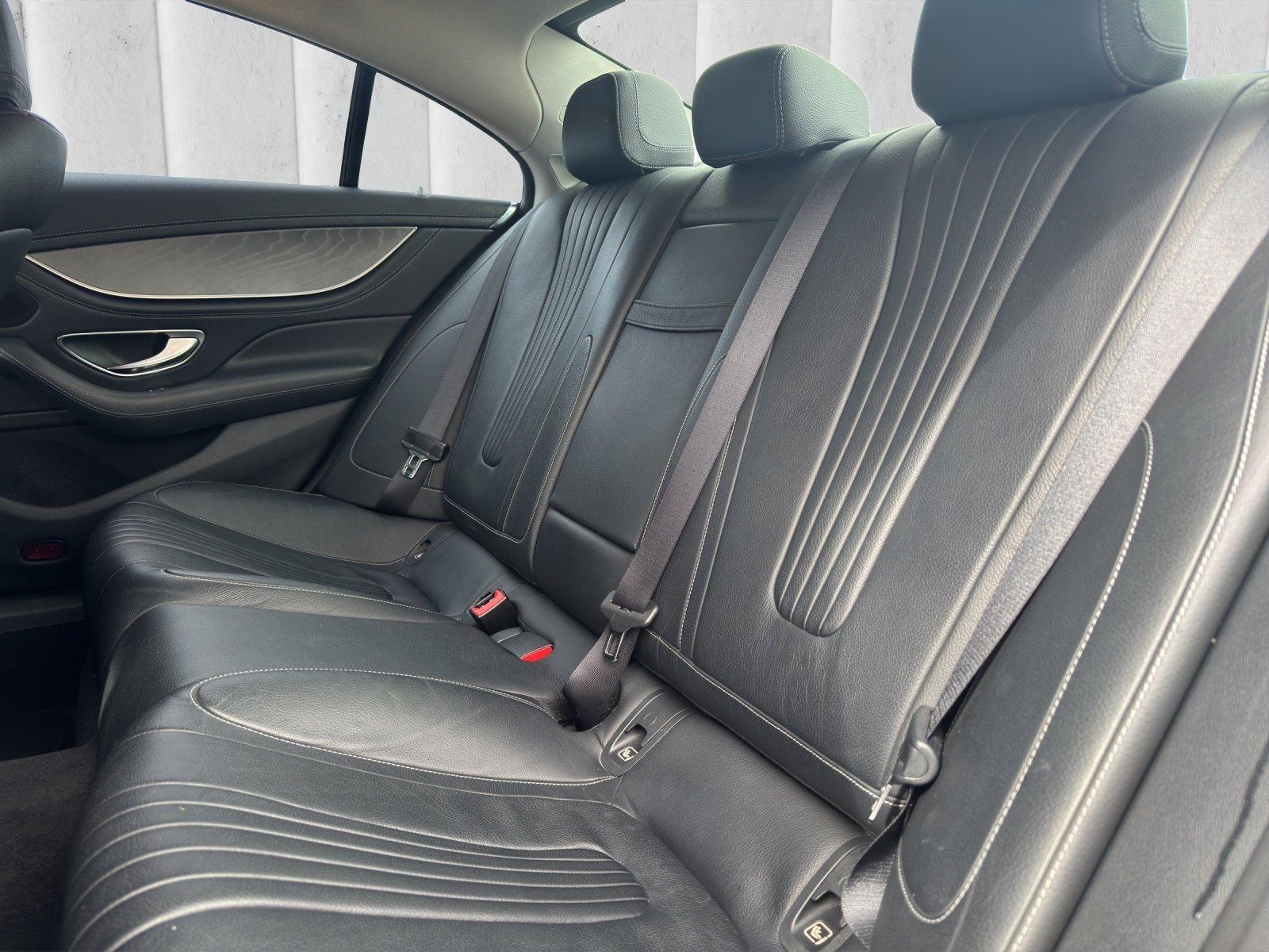 Mercedes-Benz CLS 300 d AMG DISTRONIC 360° Multibeam Schiebeda
