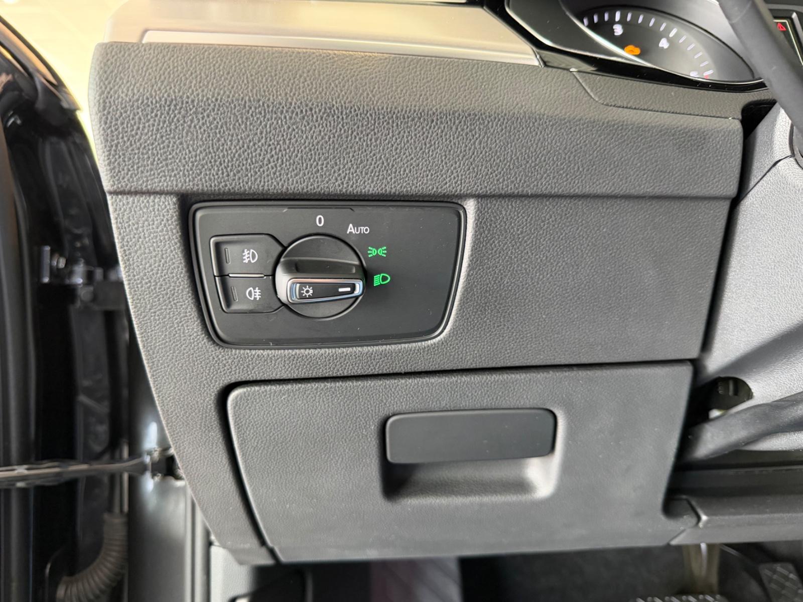 Volkswagen Passat Elegance+MATRIX+ACC+ANHÄNGERKUPP., миниатюра 18