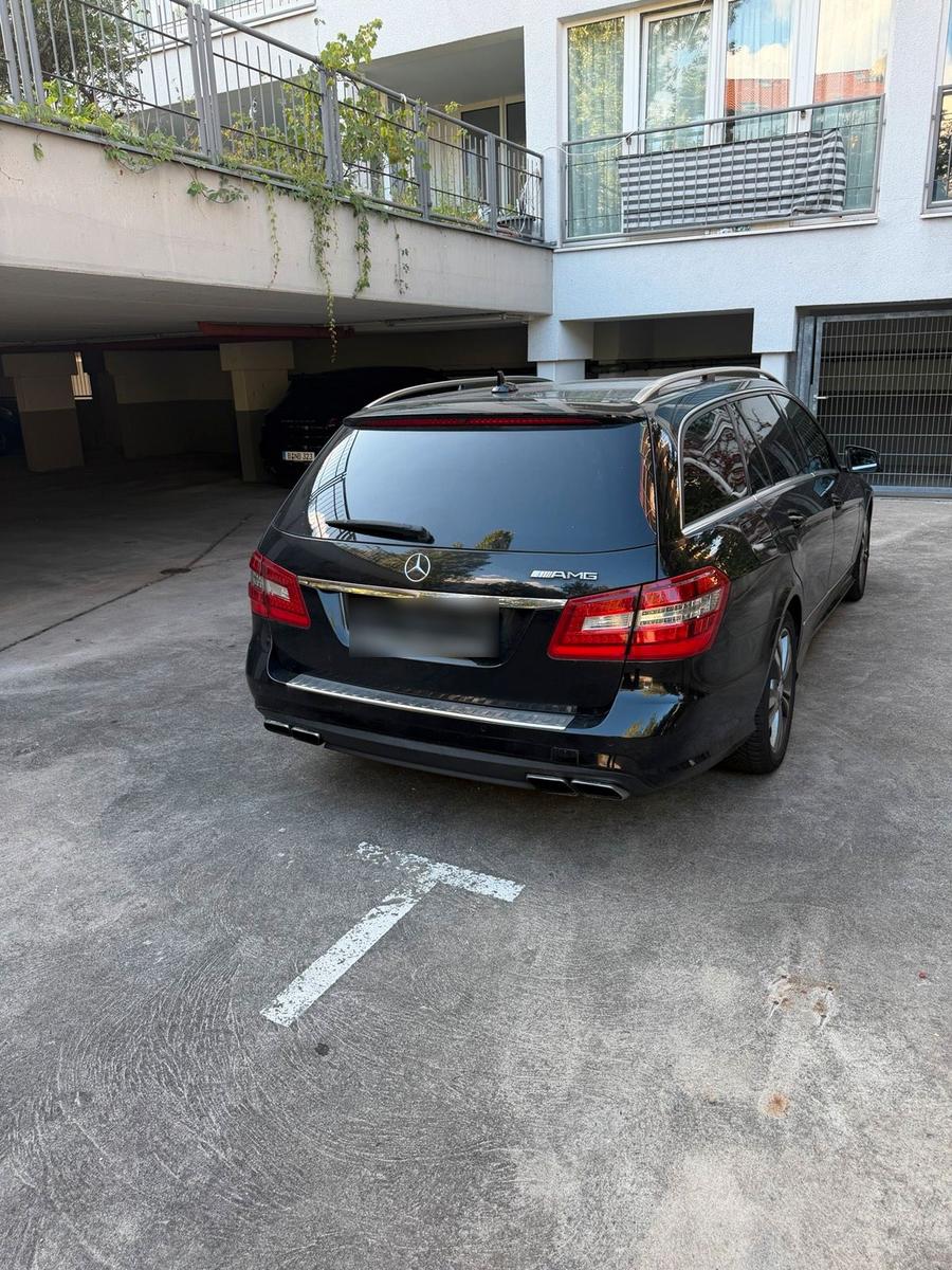 Mercedes-Benz E300 2010 — photo 6