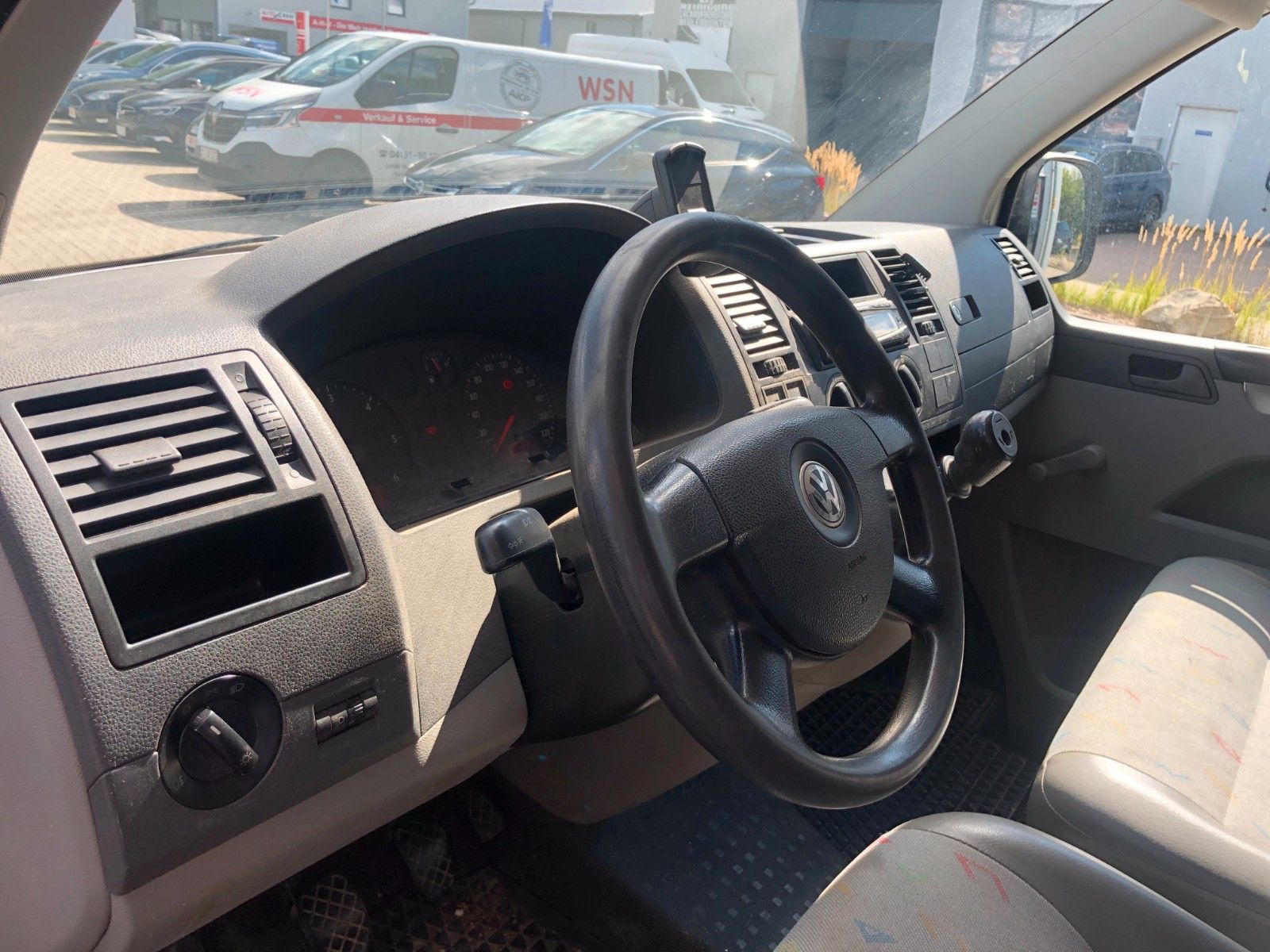 Fahrzeugabbildung Volkswagen T5 Transporter Kasten leichter Hagelschaden