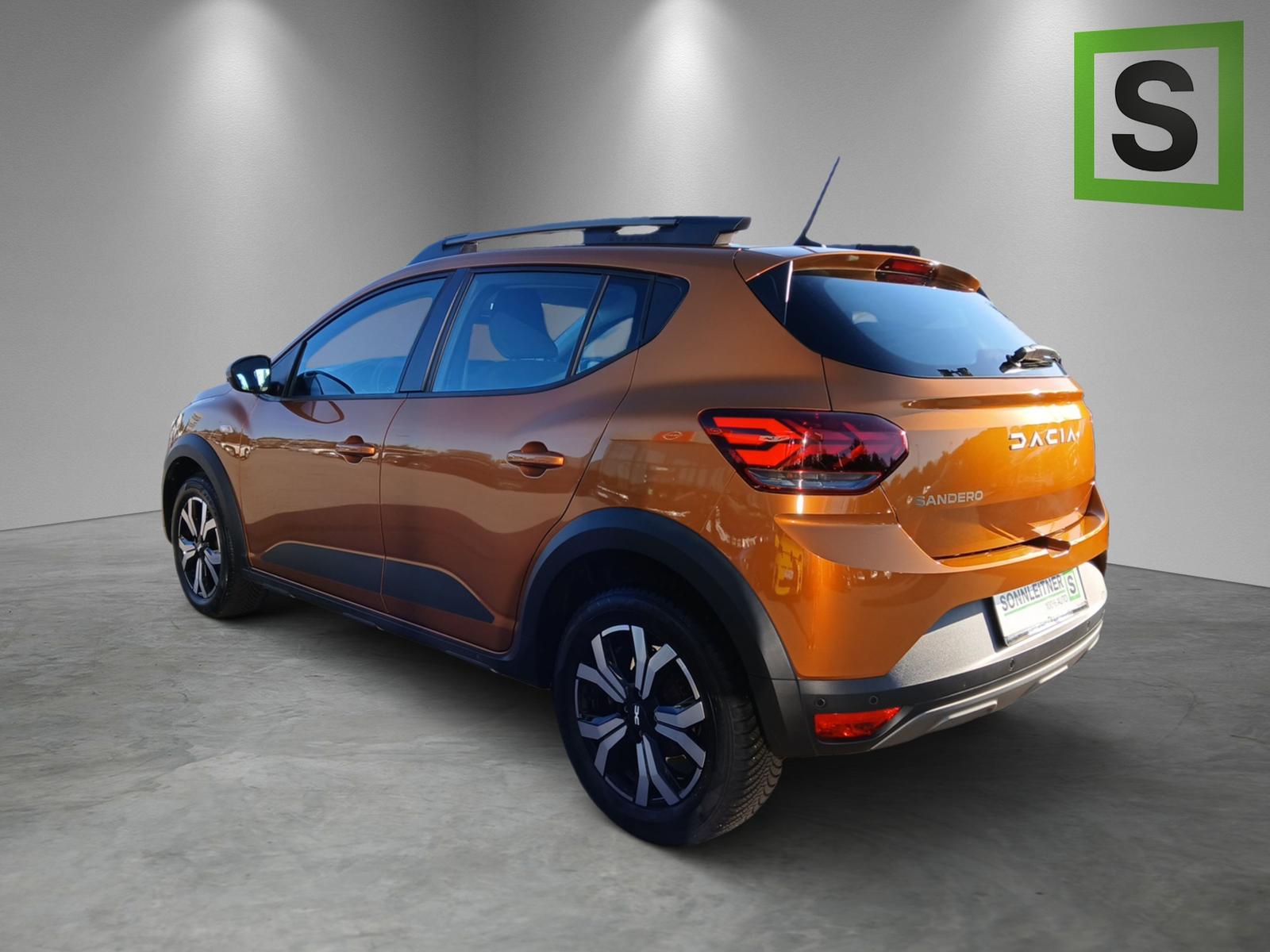 Dacia SANDERO Stepway Expression+ TCe 110