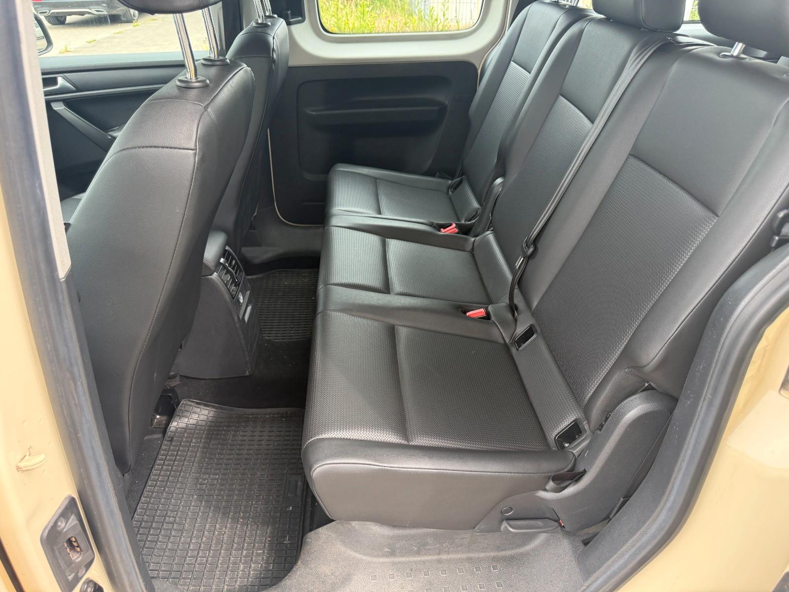 Volkswagen Caddy Maxi-7 Sitze-Rollstuhl-COC-TÜV-TOP