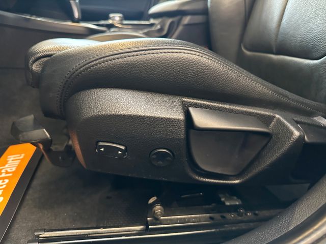 BMW 118 i Edition Sport Line Shad*LED*Navi*Leder*