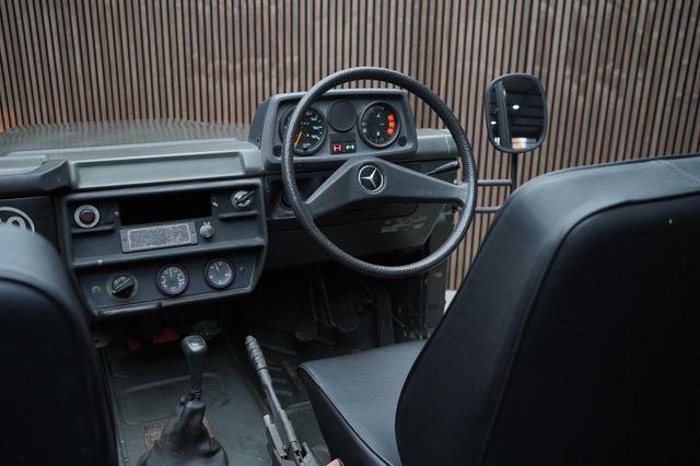 Mercedes-Benz 240 GD Military | Paradefahrzeug | H-Zulassung
