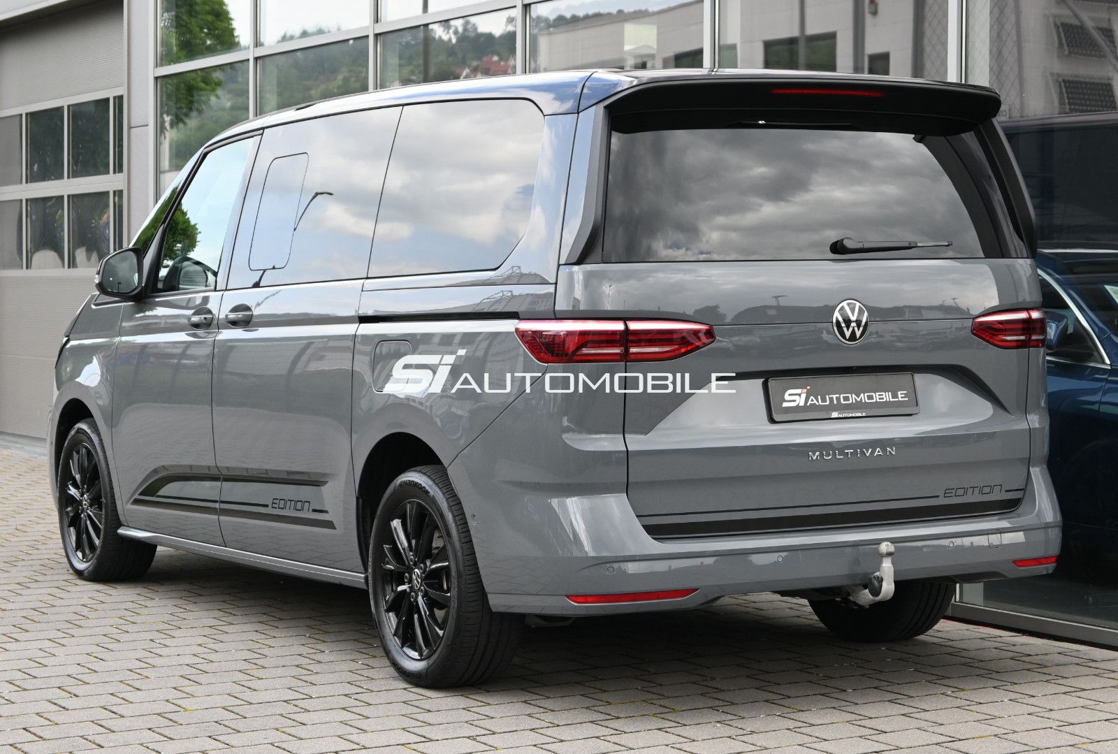 Fahrzeugabbildung Volkswagen T7 Multivan 2,0 TDI DSG Edition Lang °AHK°HUD°SH