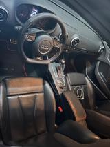 Audi RS3 2.5 TFSI S tronic quattro Sportback - - Audi RS3 Gebrauchtwagen in Frankfurt