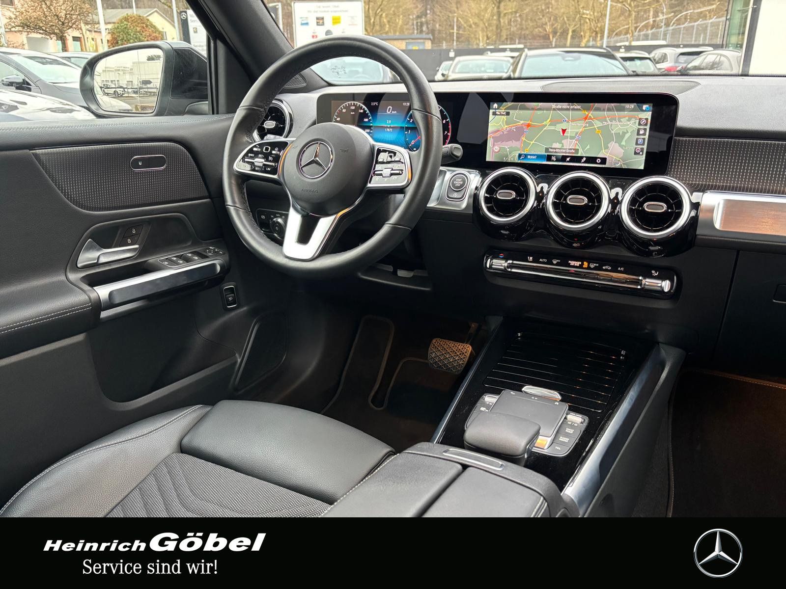 Fahrzeugabbildung Mercedes-Benz GLB 200 4M PROG. NAVI LED KAMERA EPHK VORÜ-AHK