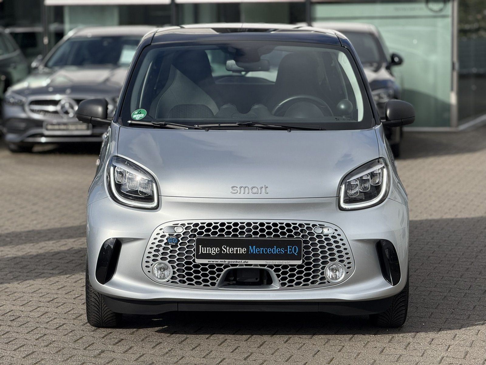 Fahrzeugabbildung Smart EQ passion PANO*AMBIENTE*LED*KAMERA*22kWLader*